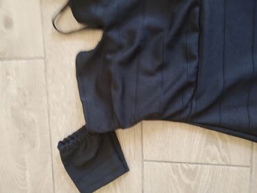 vogeli haljine 2022: S (EU 36), color - Black, Short sleeves