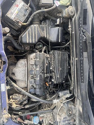 Honda: Honda Stream: 2002 г., 1.7 л, Автомат, Бензин, Универсал — 10