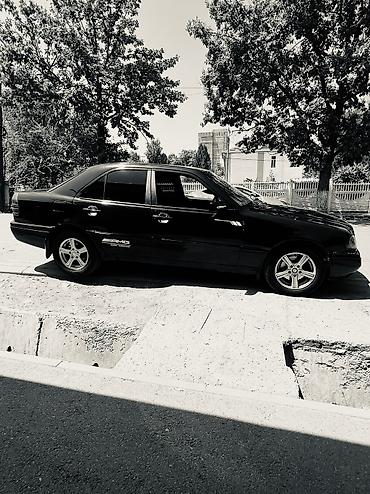 x class: Mercedes-Benz C-Class: 1993 г., 1.8 л, Механика, Бензин, Седан — 1