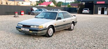 старый авто: Mazda 626: 1989 г., 2 л, Механика, Бензин, Хэтчбэк
