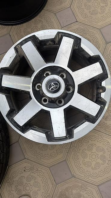 d 110: Литые Диски R 17 Toyota, отверстий - 6, Б/у — 1
