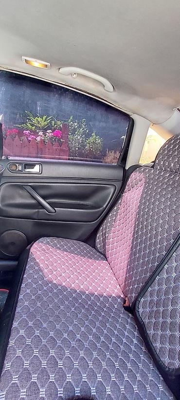 passat sukan: Volkswagen Passat: 1.8 l | 2002 il Sedan — 4