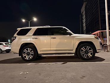 4: Toyota 4Runner: 2018 г., 4 л, Автомат, Бензин, Внедорожник — 5