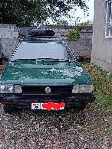 Volkswagen: Volkswagen Passat: 1983 г., 1.6 л, Механика, Бензин, Хэтчбэк — 4