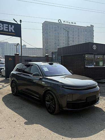 Lixiang: Lixiang L7: 2025 г., 1.5 л, Гибрид, Кроссовер — 2