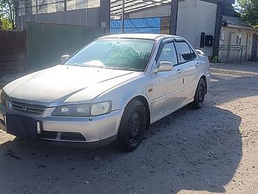 vento vento: Honda Accord: 1999 г., Седан — 4