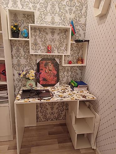 desler: Ağ rəngdə yataq otağı mebel dəsti Tərkibi: - Geniş komod: 6 böyük — 4