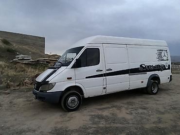 toyota echo 2000: Mercedes-Benz Sprinter — цельнометаллический фургон белого цвета — 3