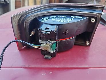 Auto delovi: Stop lampa desna Lada 112 br.2. Polovno, ocuvano. Skinuto sa — 5