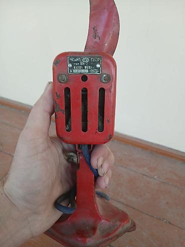 kohnə dollar: Satılır: Köhnə kolleksiya əşyaları dəsti 1) VEF 202 portativ radio - — 8