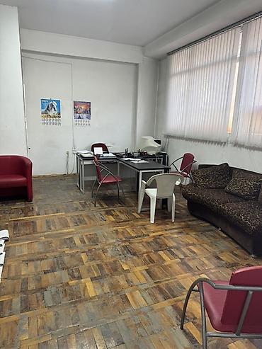 аренда помещение под офис: Сдаю Офис целиком: 40 м², Без ремонта, С отдельным входом — 2