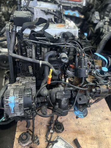 эбу гольф 3: Бензиндик кыймылдаткыч Volkswagen 1993 г., 2 л, Колдонулган, Оригинал, Германия
