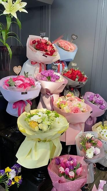 композиция: 🌸 Курс по флористике в Бишкеке 🌸 🔹 Продолжительность: 10 дней 🔹 — 5