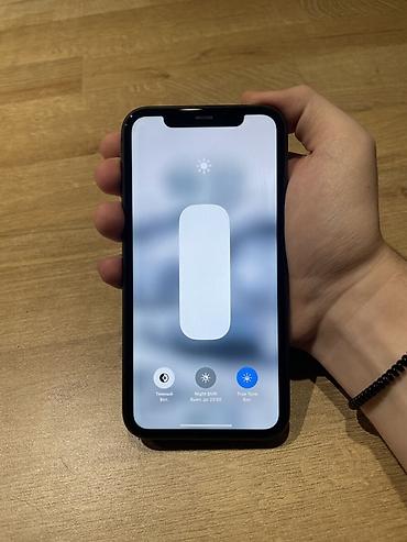 Apple iPhone: IPhone 11, 64 GB, Qara, Face ID — 8