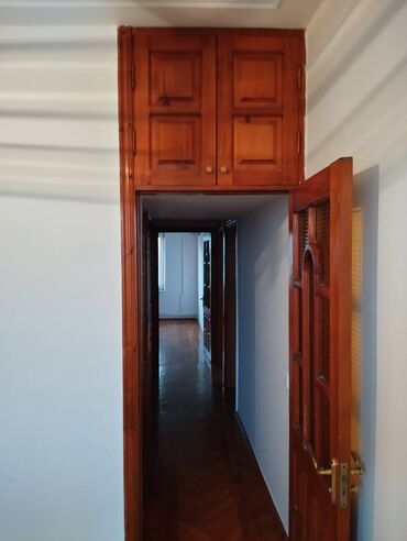 Köhnə tikili: Bakı, 8-ci kilometr, 3 otaqlı, Köhnə tikili, m. Xalqlar Dostluğu, 70 kv. m — 6