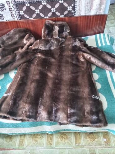 Личные вещи: Шуба, По колено, С капюшоном, 5XL (EU 50)
