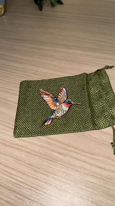 meta eynek: Məhsul: Kolibri fiqurlu broş kolleksiyası - Dizayn: Uçan kolibri — 4