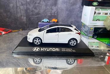 Avtomobil modelləri: Коллекционная модель Hyundai i30 5 door white 2012 Pino B&D Scale — 10