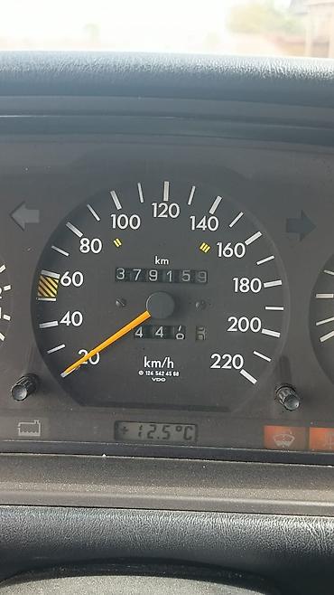 аукцион номеров kg: Mercedes-Benz W124: 1992 г., 2.3 л, Автомат, Бензин, Седан — 3