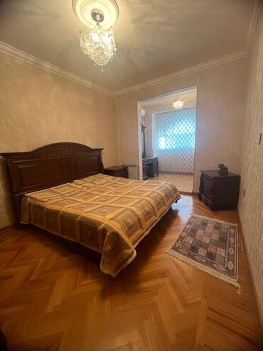 Köhnə tikili: Bakı, 4 otaqlı, Köhnə tikili, m. Həzi Aslanov, 100 kv. m — 4