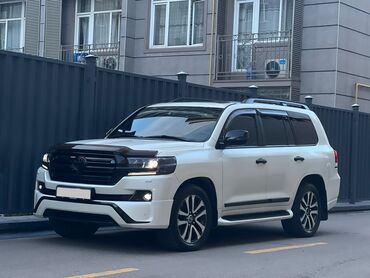 зарядное авто: Toyota Land Cruiser: 2018 г., 4.6 л, Автомат, Бензин, Внедорожник