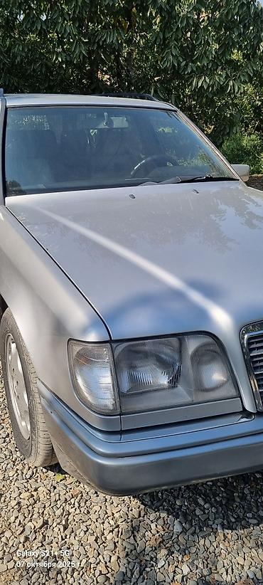 Mercedes-Benz: Mercedes-Benz E-Class: 1993 г., 2.2 л, Автомат, Бензин, Универсал — 4