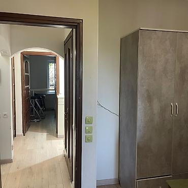 кварита: 3 комнаты, 62 м², Дордой Плаза ТРЦ 105 серия, 1 этаж, Свежий ремонт — 10