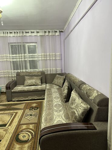 диван lina: Угловой диван, цвет - Серый, Б/у