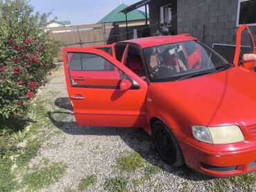 швейной машинку: Volkswagen Polo: 2001 г., 1.4 л, Автомат, Бензин