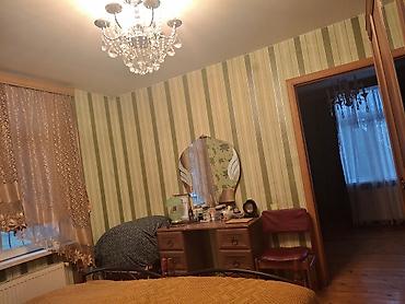 Həyət evləri və villaların satışı: Satılır: həyət evi Xüsusiyyətlər: - 2 mərtəbəli yaşayış sahəsi - — 20