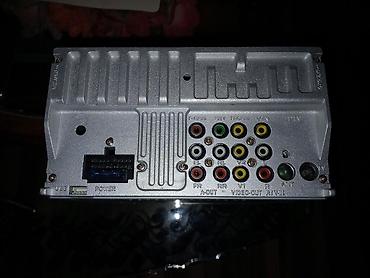 компьютер на запчасти: Avtomobil üçün 2-DIN multimedia maqnitola Universal monitordur. Yan — 3