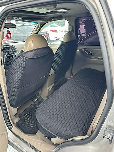 Mazda: Mazda Tribute: 2002 г., Автомат, Бензин, Кроссовер — 7