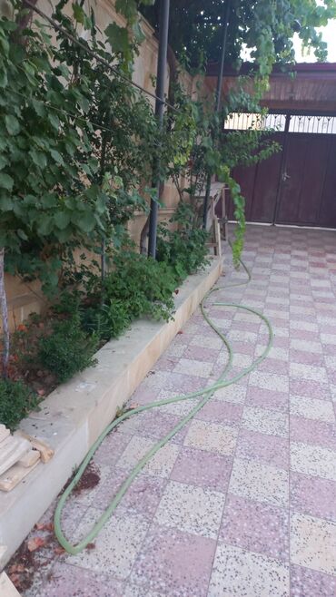 Həyət evləri və villaların satışı: Qaraçuxur qəs. 8 otaq, 220 kv. m, Kredit var, Orta təmir — 4