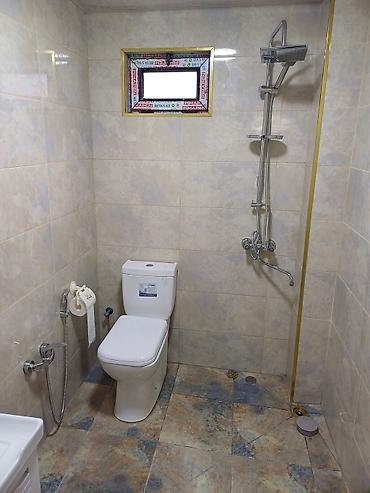 Günlük kirayə evlər: 106 kv. m, 3 otaqlı — 3