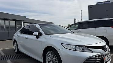 Продажа авто: Toyota Camry: 2018 г., 2.5 л, Автомат, Бензин, Седан — 4