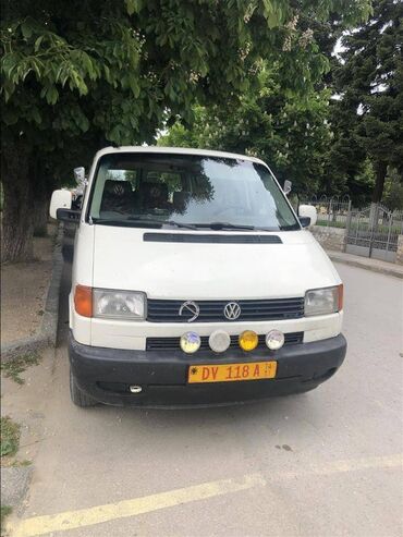 Volkswagen Transporter: 2.5 l | 2000 year Van/Minivan