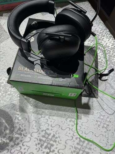 Maqnitofonlar: Simli Qulaqcıqlar, Razer, rəng - Qara