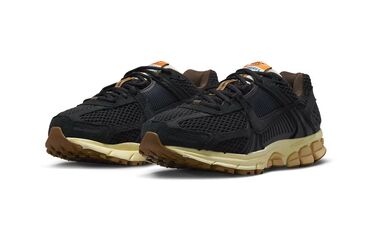 Кроссовки и спортивная обувь: Zoom Vomero 5 BLACK 🖤 “sesame” 43 размер покупал себе не подошли по