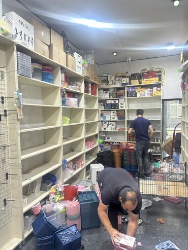 metbex ucun isiqlar: Məişət əşyaları və mətbəx ləvazimatları. Müxtəlif rəng və ölçülərdə