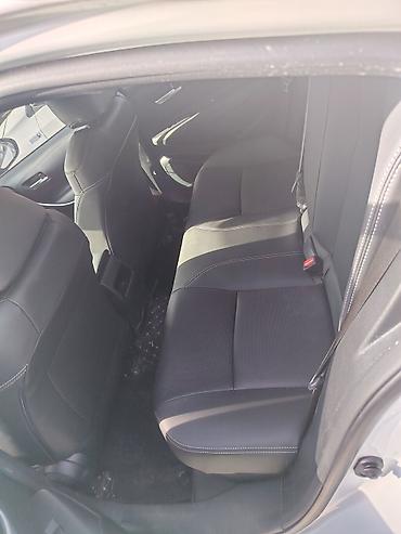 Транспорт: Toyota Corolla: 2019 г., 1.8 л, Вариатор, Гибрид, Седан — 4