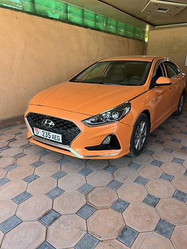 кормашек соната: Hyundai Sonata: 2019 г., 2 л, Газ, Седан — 1
