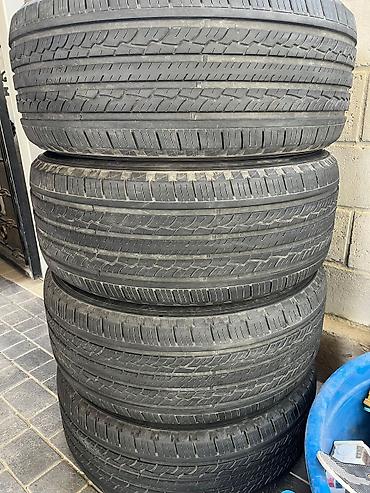 колеса 28560r18: Продаю шины 3- шт,1- порван. ECOSAVER. Произведено в Китае. 285/60/R18 — 1