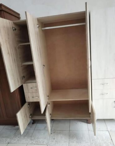 Dolablar: Yeni, Açılan, 3 qapılı Düz dolab, Qarderob, paltar dolabı, Azərbaycan — 13