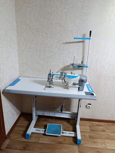 4 нитка аверлок: Тигүүчү машина Jack