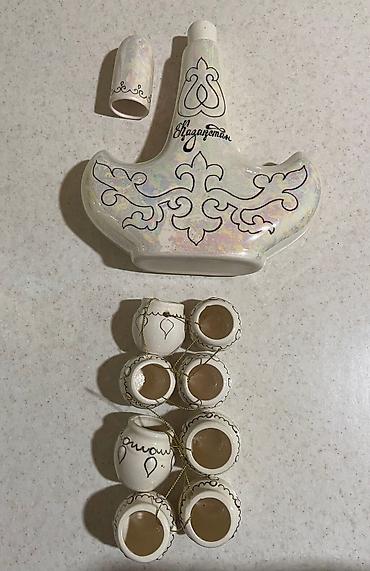 Другие предметы коллекционирования: Продам керамический набор: графин (штоф) с 8 стопками — 5