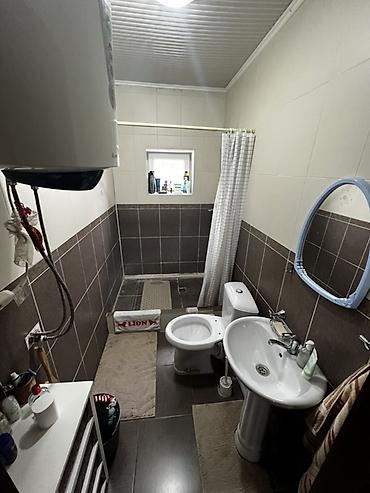 Долгосрочная аренда домов: Дом с участком и благоустроенным двором - Ухоженная территория — 2