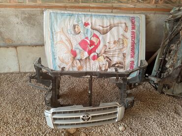 машина купить недорого: Решетка радиатора Toyota Оригинал