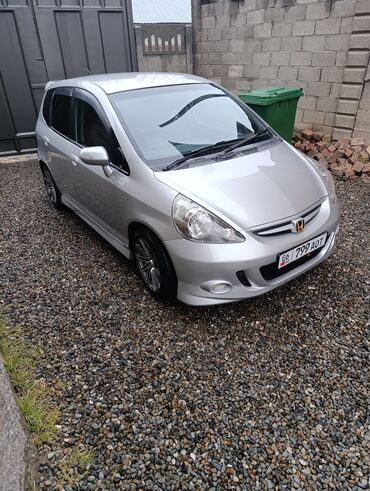 Honda: Honda Fit: 2005 г., 1.3 л, Автомат, Бензин, Хэтчбэк — 1