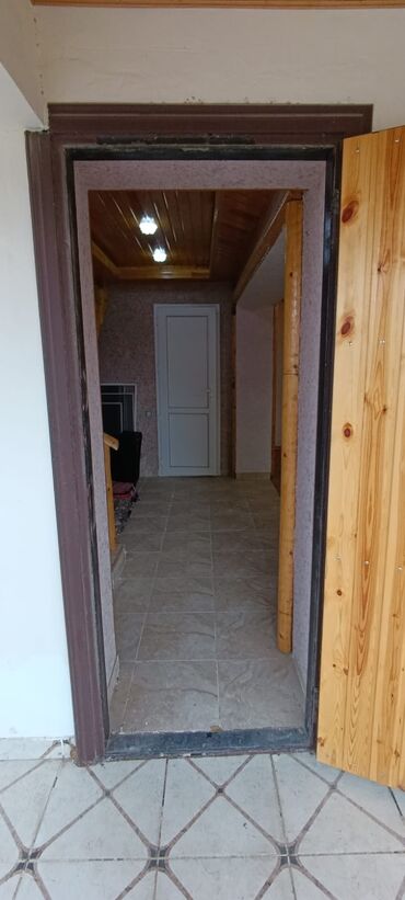 Bağ evlərinin satışı: Novxanı, 150 kv. m, 3 otaqlı, Hovuzlu, Artezian quyusu, Telefon, Qaz — 3