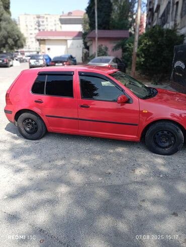 Volkswagen Golf: 1.6 л | 1999 г. Хэтчбэк